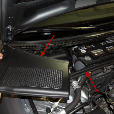 audi-a4-engine-cover-install-03